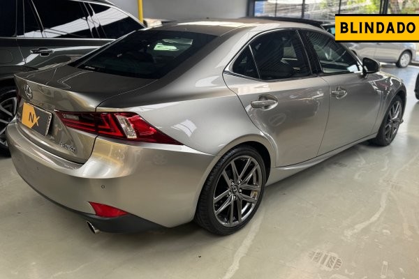 LEXUS IS250 F-SPORT 2.5 V6 24V GASOLINA 4P AUTOMÁTICO 2013/2014
